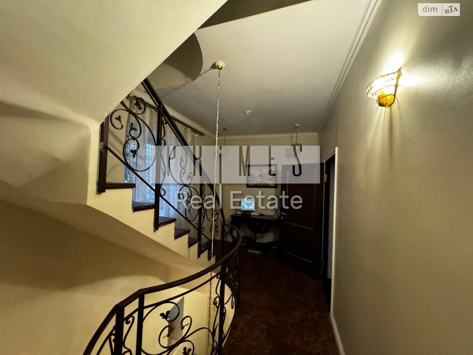 триповерховий будинок з верандою, 350 кв. м, цегла. Продаж в Києві, район Борщагівка фото 1 триповерховий будинок з верандою, 350 кв. м, цегла. Продаж в Києві, район Борщагівка фото 1