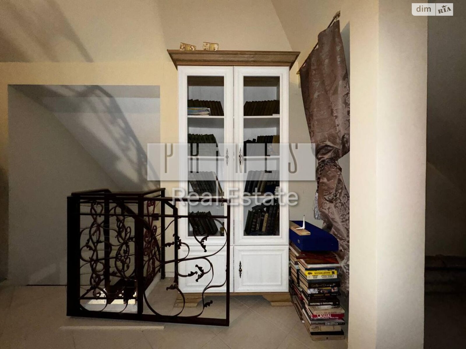 триповерховий будинок з верандою, 350 кв. м, цегла. Продаж в Києві, район Борщагівка фото 1 триповерховий будинок з верандою, 350 кв. м, цегла. Продаж в Києві, район Борщагівка фото 1