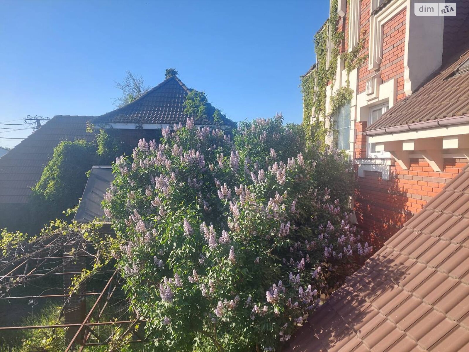 трехэтажный дом с верандой, 396.4 кв. м, термоблок. Продажа в Киеве район Бортничи фото 1 трехэтажный дом с верандой, 396.4 кв. м, термоблок. Продажа в Киеве район Бортничи фото 1