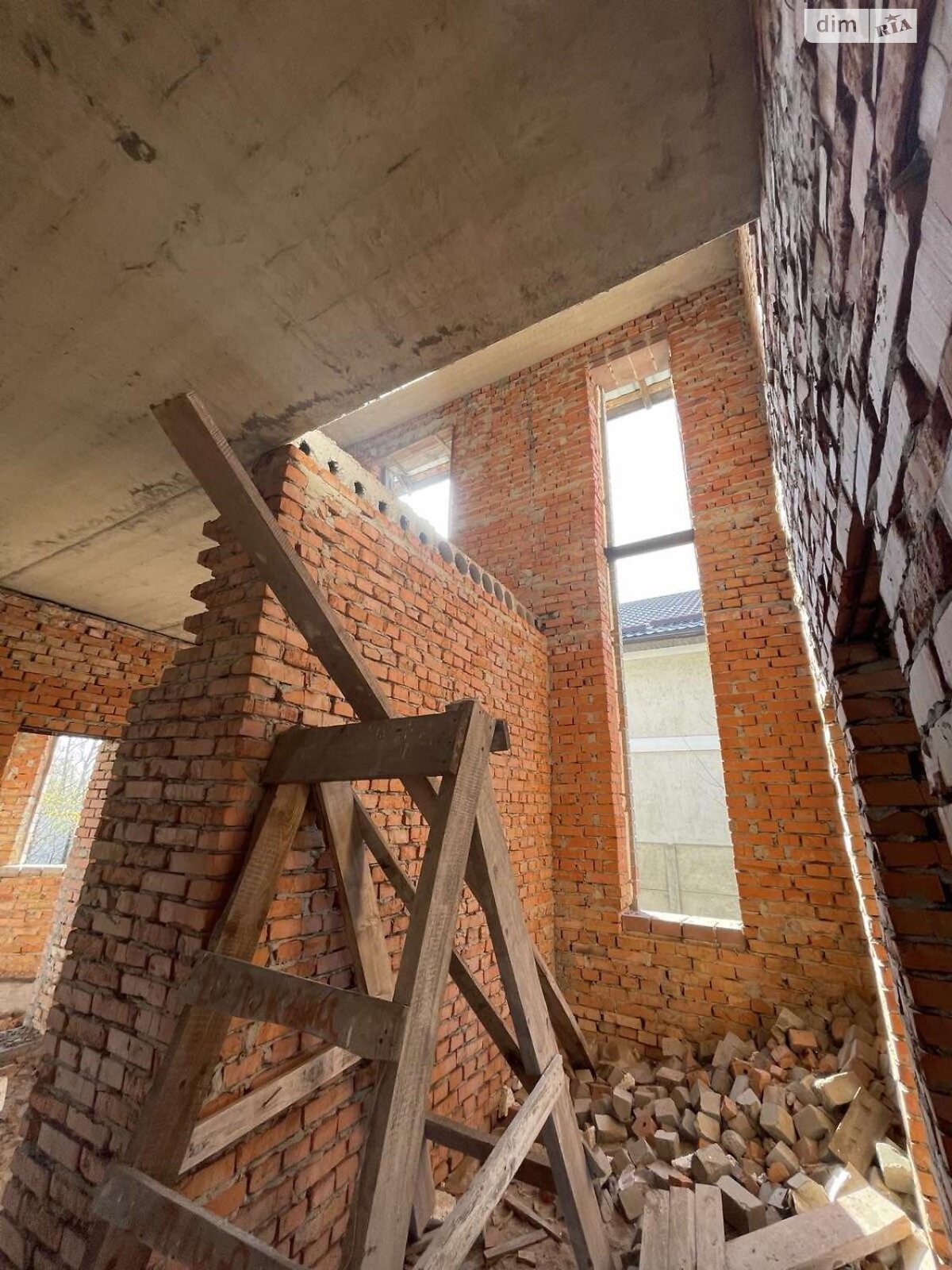 двоповерховий будинок, 290 кв. м, кирпич. Продаж в Києві, район Бортничі фото 1 двоповерховий будинок, 290 кв. м, кирпич. Продаж в Києві, район Бортничі фото 1