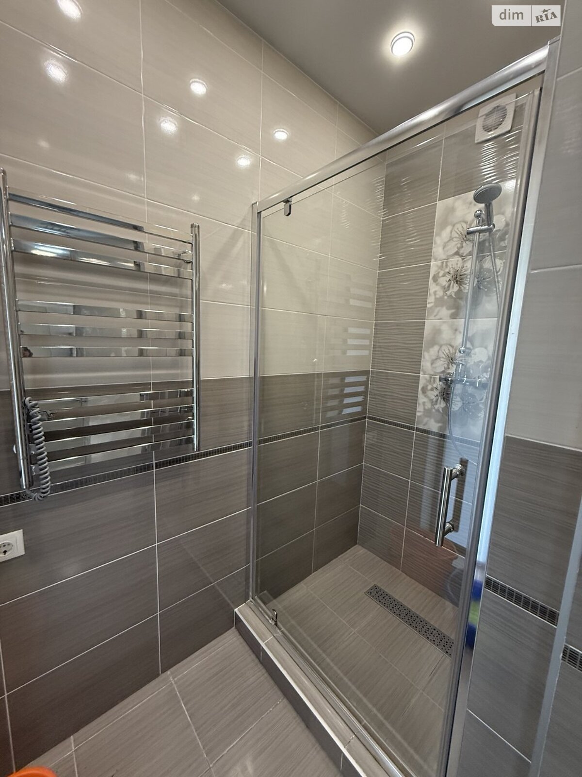 двухэтажный дом, 290 кв. м, кирпич. Продажа в Киеве район Бортничи фото 1 двухэтажный дом, 290 кв. м, кирпич. Продажа в Киеве район Бортничи фото 1