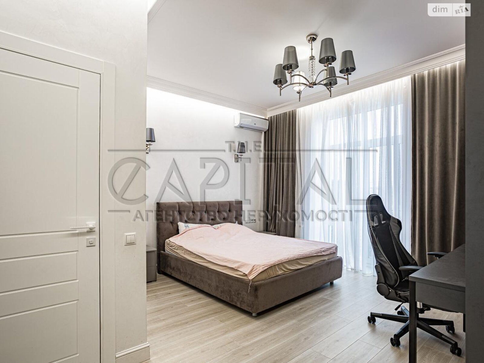 трехэтажный дом, 550 кв. м, кирпич. Продажа в Киеве район Бортничи фото 1 трехэтажный дом, 550 кв. м, кирпич. Продажа в Киеве район Бортничи фото 1