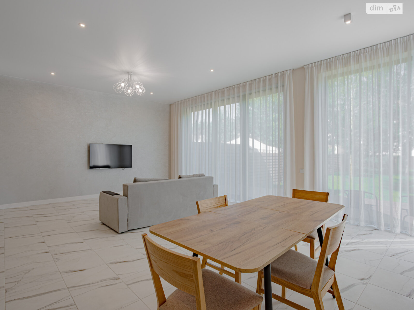 двоповерховий будинок з ремонтом, 166 кв. м, монолитно-каркасный. Продаж в Києві, район Биківня фото 1 двоповерховий будинок з ремонтом, 166 кв. м, монолитно-каркасный. Продаж в Києві, район Биківня фото 1