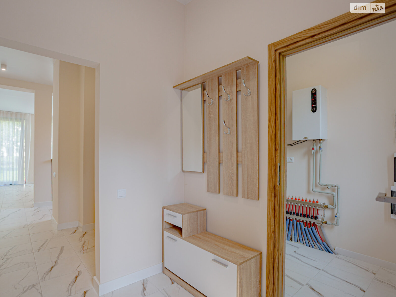 двоповерховий будинок з ремонтом, 166 кв. м, монолитно-каркасный. Продаж в Києві, район Биківня фото 1 двоповерховий будинок з ремонтом, 166 кв. м, монолитно-каркасный. Продаж в Києві, район Биківня фото 1