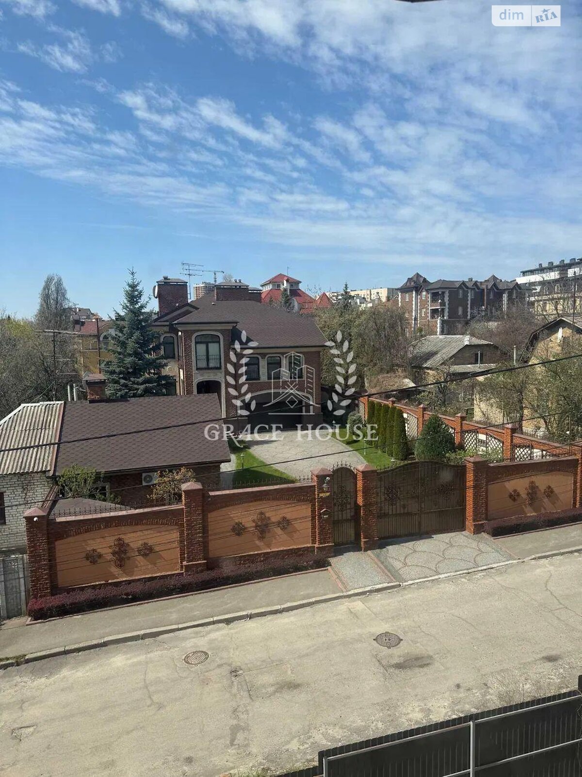 триповерховий будинок, 826.2 кв. м, цегла. Продаж в Києві, район Чорна Гора фото 1 триповерховий будинок, 826.2 кв. м, цегла. Продаж в Києві, район Чорна Гора фото 1