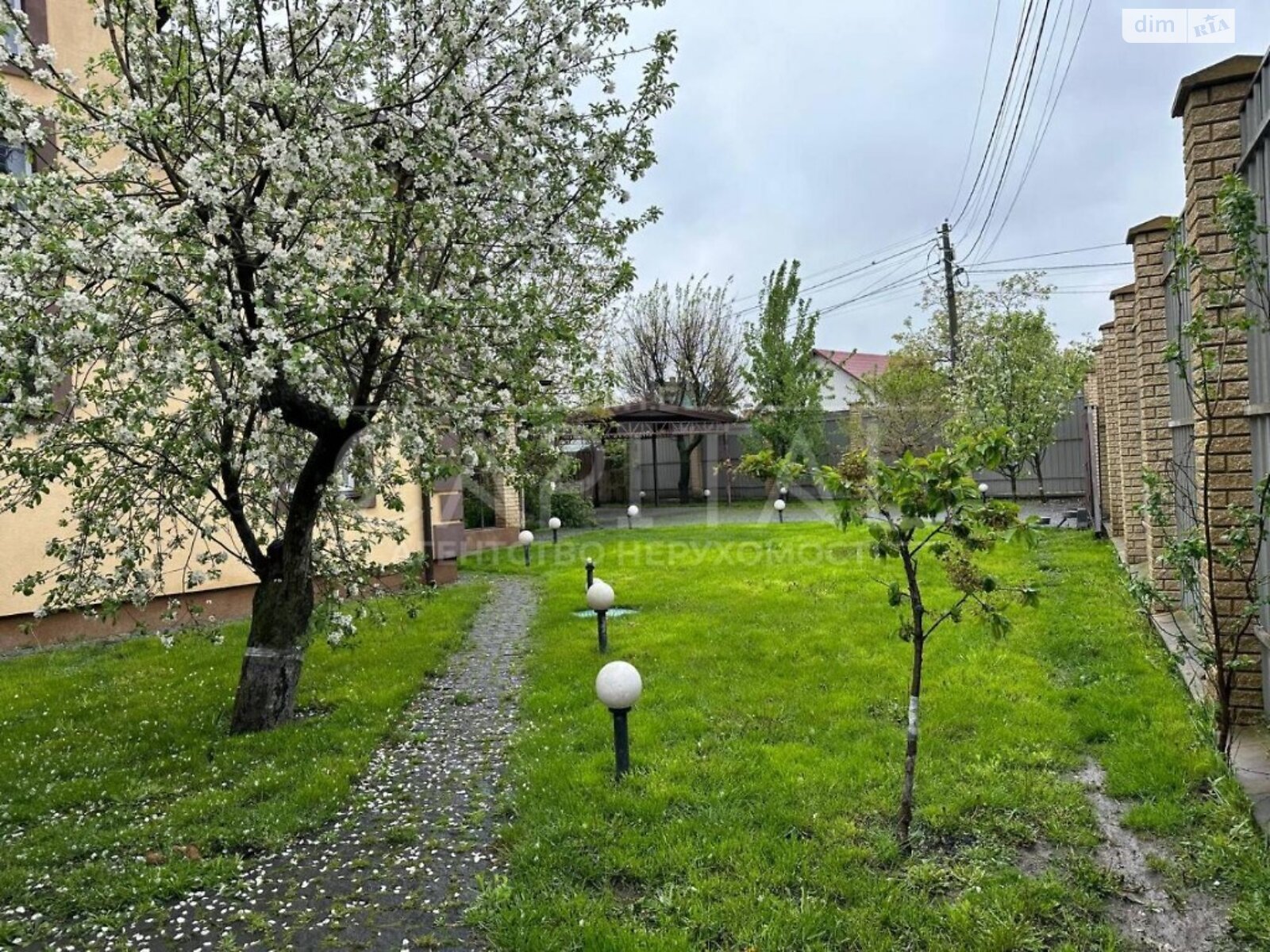 двухэтажный дом, 164.3 кв. м, кирпич. Продажа в Киеве район Дарницкий фото 1 двухэтажный дом, 164.3 кв. м, кирпич. Продажа в Киеве район Дарницкий фото 1