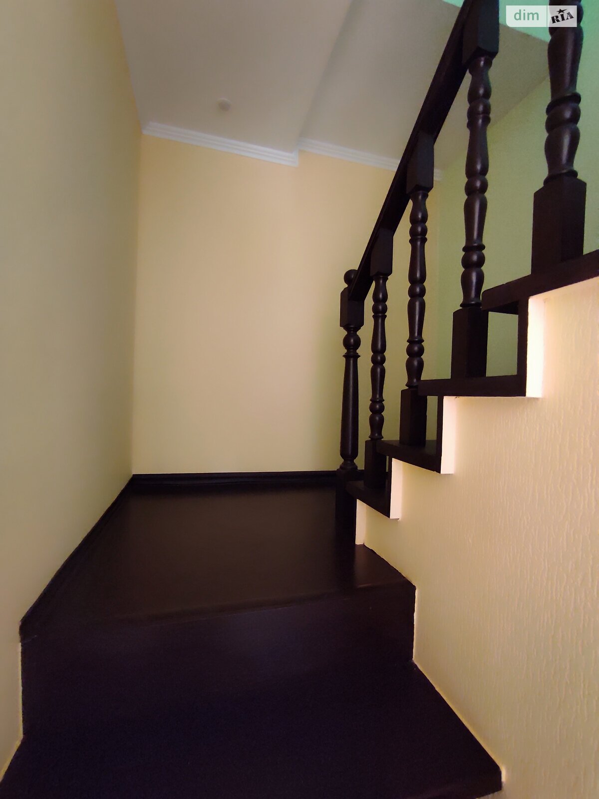 двоповерховий будинок з гаражем, 258 кв. м, цегла. Продаж в Києві, район Дарницький фото 1 двоповерховий будинок з гаражем, 258 кв. м, цегла. Продаж в Києві, район Дарницький фото 1