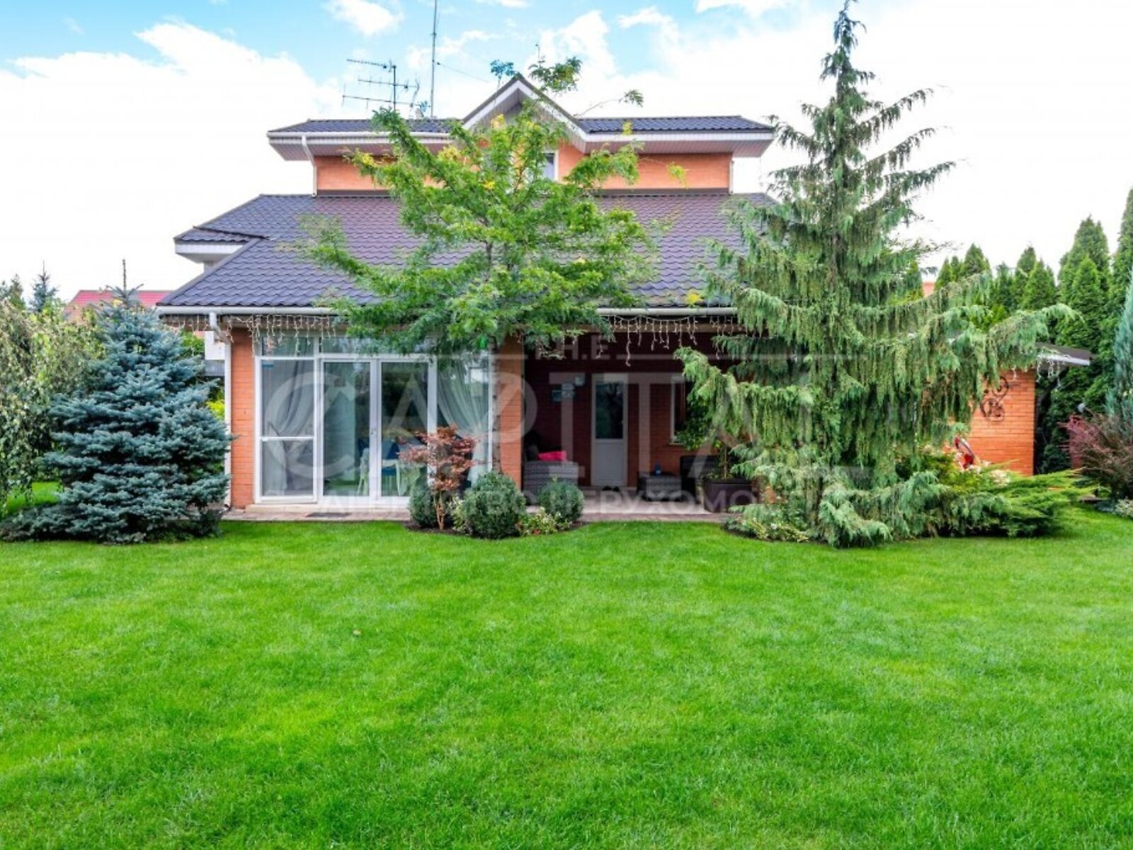 трехэтажный дом, 260 кв. м, кирпич. Продажа в Киеве район Дарницкий фото 1 трехэтажный дом, 260 кв. м, кирпич. Продажа в Киеве район Дарницкий фото 1
