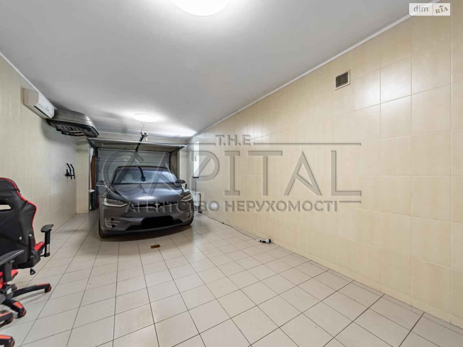 двухэтажный дом с гаражом, 600 кв. м, кирпич. Продажа в Киеве район Дарницкий фото 1 двухэтажный дом с гаражом, 600 кв. м, кирпич. Продажа в Киеве район Дарницкий фото 1