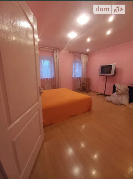 трехэтажный дом, 600 кв. м, кирпич. Продажа в Киеве район Дарницкий фото 1 трехэтажный дом, 600 кв. м, кирпич. Продажа в Киеве район Дарницкий фото 1