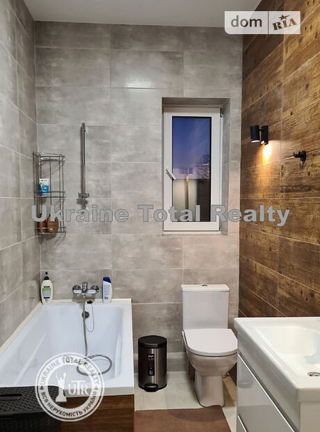 трехэтажный дом, 165 кв. м, кирпич. Продажа в Киеве район Дарницкий фото 1 трехэтажный дом, 165 кв. м, кирпич. Продажа в Киеве район Дарницкий фото 1