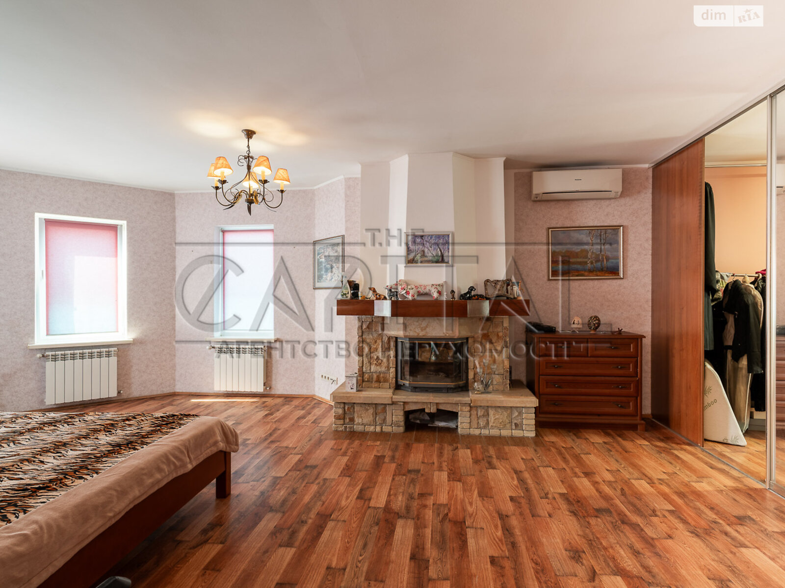 триповерховий будинок з гаражем, 285 кв. м, цегла. Продаж в Києві, район Дарницький фото 1 триповерховий будинок з гаражем, 285 кв. м, цегла. Продаж в Києві, район Дарницький фото 1