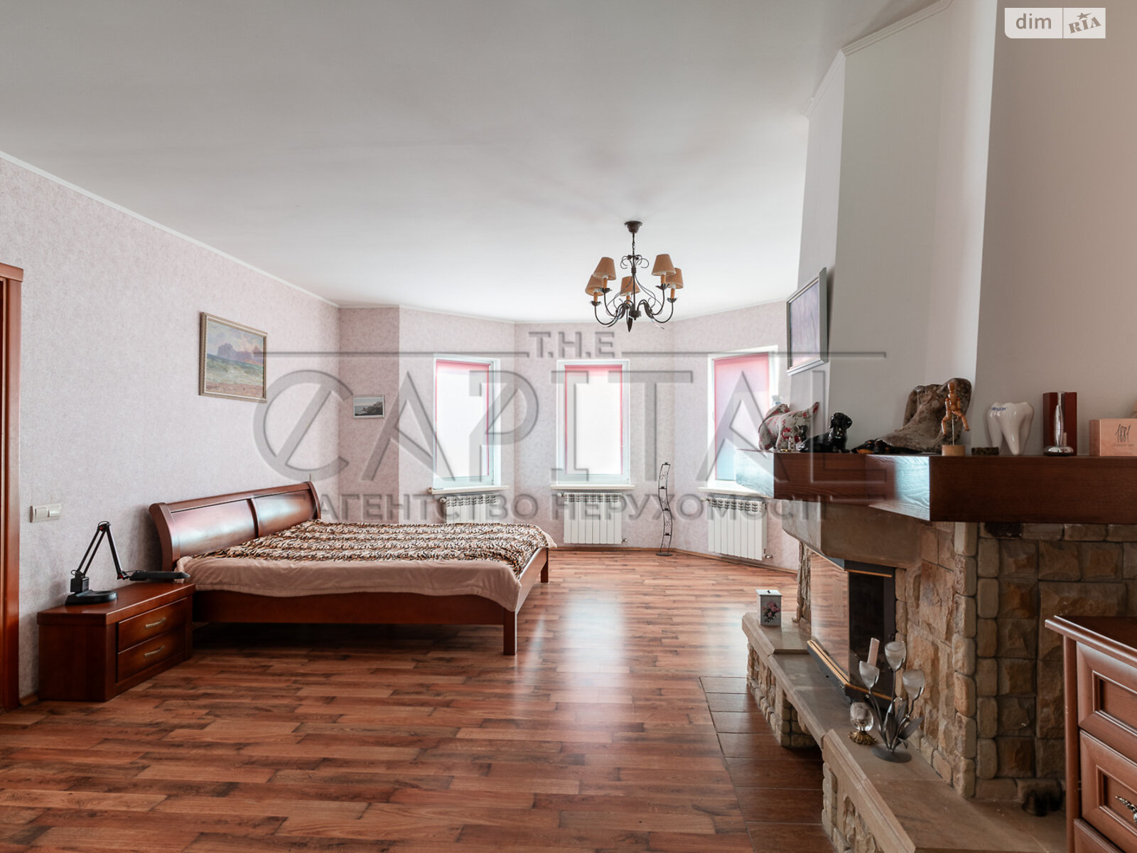 триповерховий будинок з гаражем, 285 кв. м, цегла. Продаж в Києві, район Дарницький фото 1 триповерховий будинок з гаражем, 285 кв. м, цегла. Продаж в Києві, район Дарницький фото 1