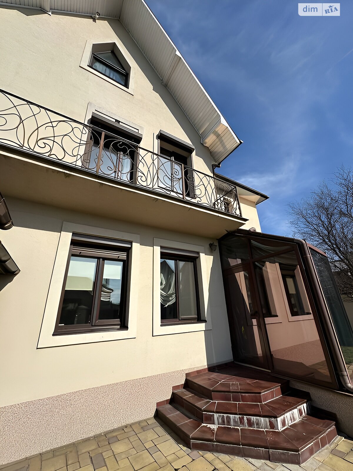 трехэтажный дом, 232 кв. м, кирпич. Продажа в Киеве район Дарницкий фото 1 трехэтажный дом, 232 кв. м, кирпич. Продажа в Киеве район Дарницкий фото 1