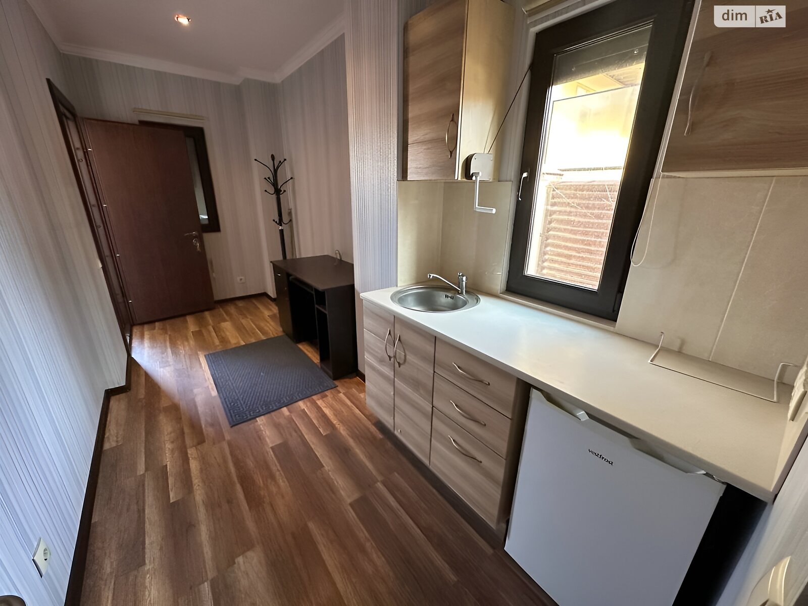 трехэтажный дом, 232 кв. м, кирпич. Продажа в Киеве район Дарницкий фото 1 трехэтажный дом, 232 кв. м, кирпич. Продажа в Киеве район Дарницкий фото 1