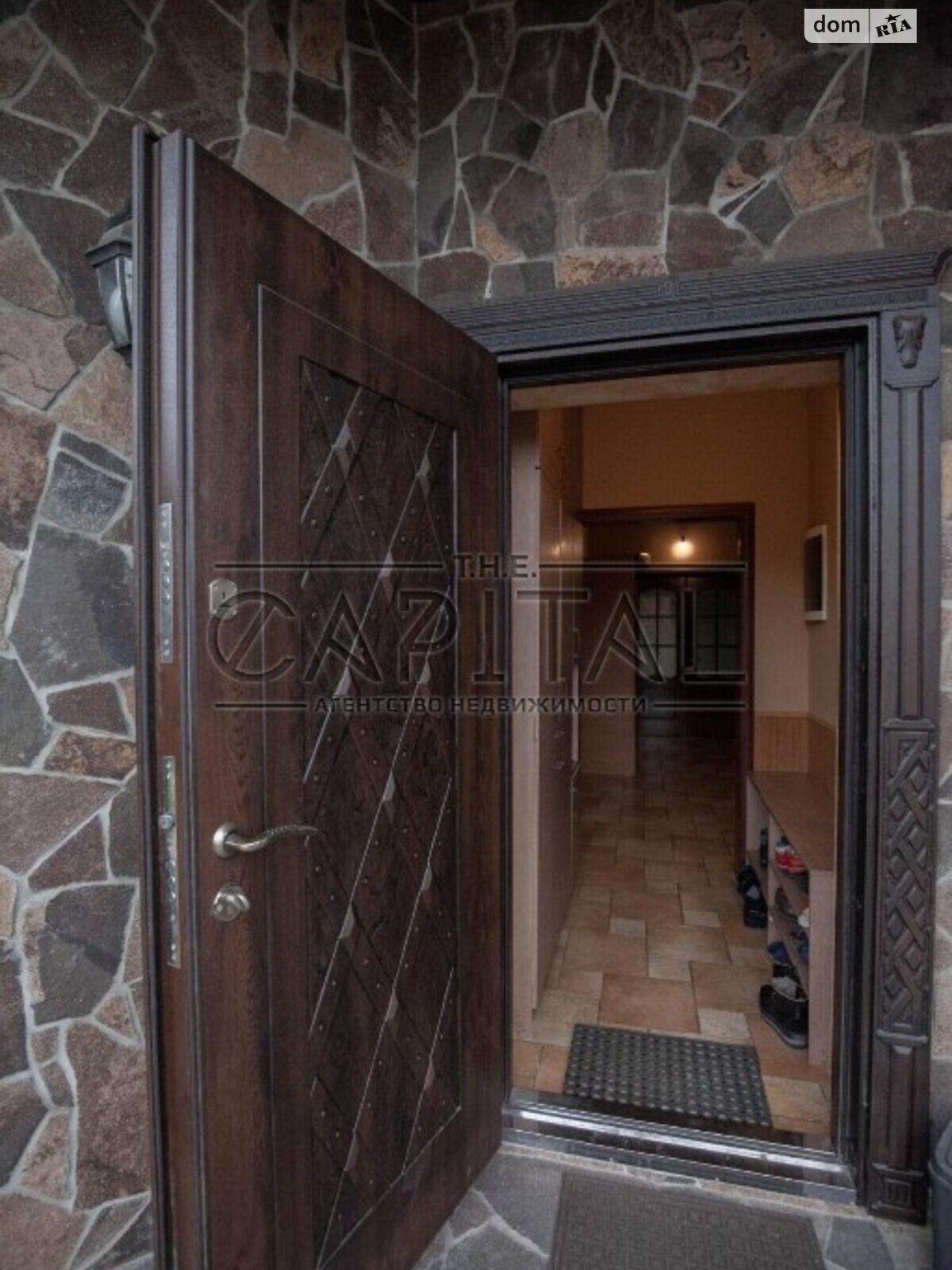 двухэтажный дом с ремонтом, 280.7 кв. м, пенобетон. Продажа в Киеве район Дарницкий фото 1 двухэтажный дом с ремонтом, 280.7 кв. м, пенобетон. Продажа в Киеве район Дарницкий фото 1