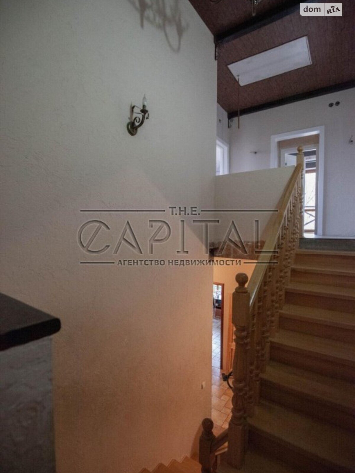 двухэтажный дом с ремонтом, 280.7 кв. м, пенобетон. Продажа в Киеве район Дарницкий фото 1 двухэтажный дом с ремонтом, 280.7 кв. м, пенобетон. Продажа в Киеве район Дарницкий фото 1