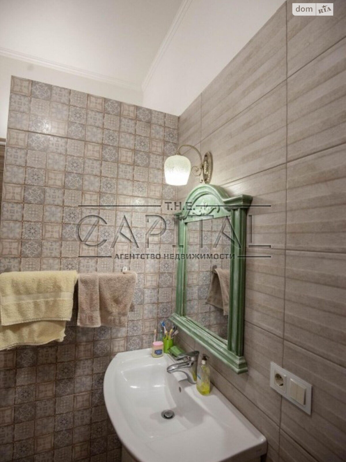 двухэтажный дом с ремонтом, 280.7 кв. м, пенобетон. Продажа в Киеве район Дарницкий фото 1 двухэтажный дом с ремонтом, 280.7 кв. м, пенобетон. Продажа в Киеве район Дарницкий фото 1