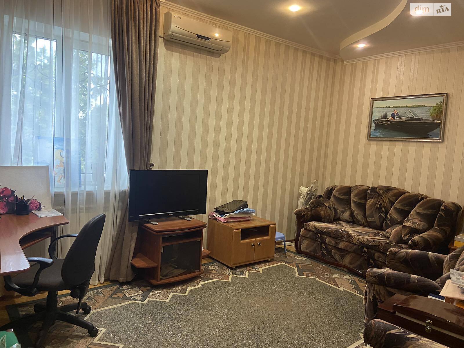 двухэтажный дом с гаражом, 255 кв. м, кирпич. Продажа в Киеве район Дарницкий фото 1 двухэтажный дом с гаражом, 255 кв. м, кирпич. Продажа в Киеве район Дарницкий фото 1