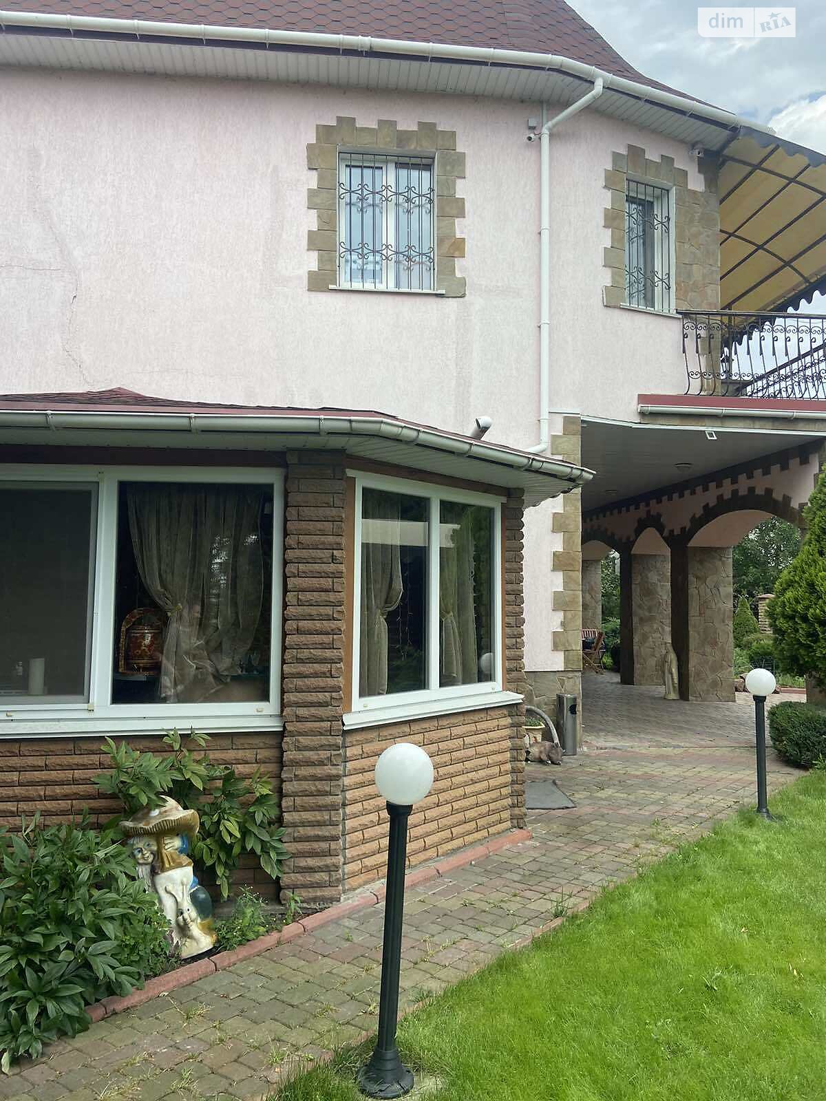 двухэтажный дом с гаражом, 255 кв. м, кирпич. Продажа в Киеве район Дарницкий фото 1 двухэтажный дом с гаражом, 255 кв. м, кирпич. Продажа в Киеве район Дарницкий фото 1