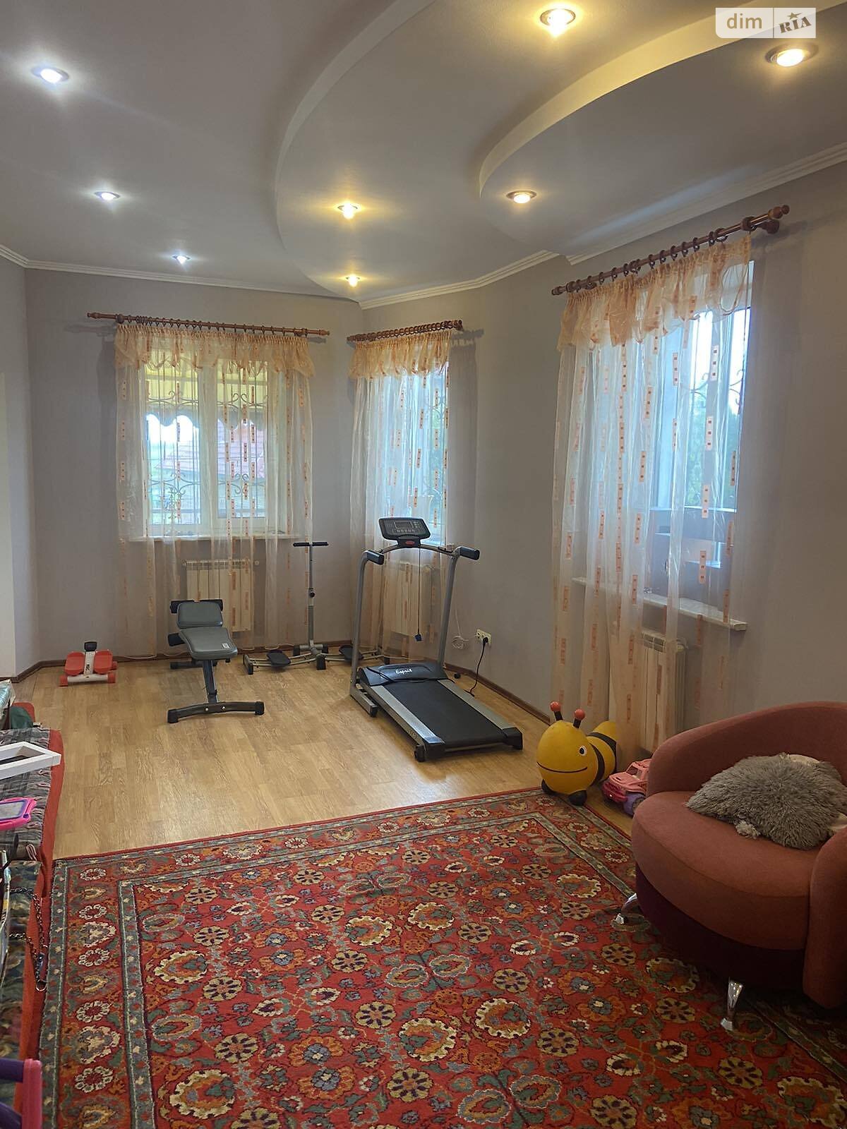 двухэтажный дом с гаражом, 255 кв. м, кирпич. Продажа в Киеве район Дарницкий фото 1 двухэтажный дом с гаражом, 255 кв. м, кирпич. Продажа в Киеве район Дарницкий фото 1