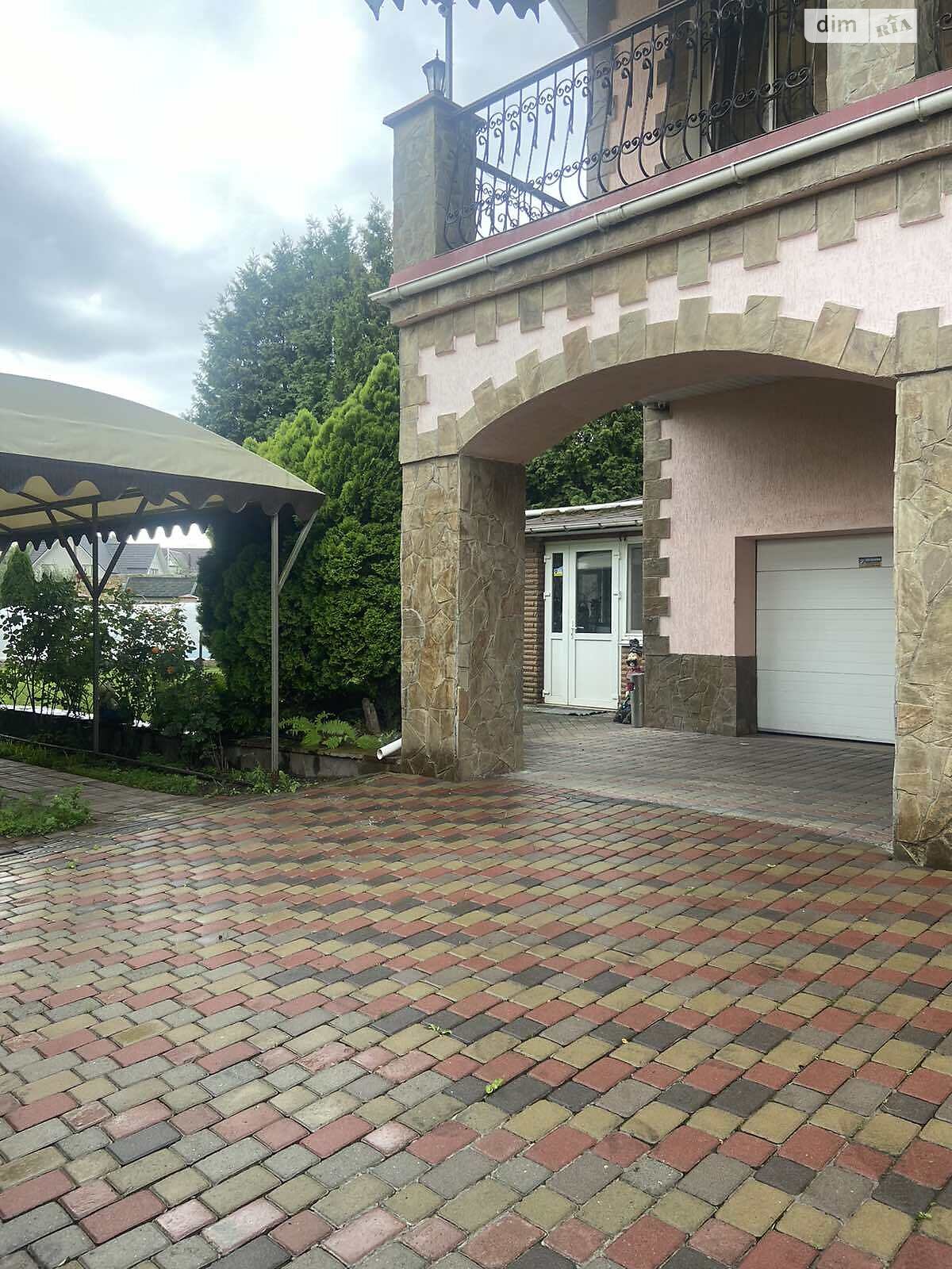 двухэтажный дом с гаражом, 255 кв. м, кирпич. Продажа в Киеве район Дарницкий фото 1 двухэтажный дом с гаражом, 255 кв. м, кирпич. Продажа в Киеве район Дарницкий фото 1