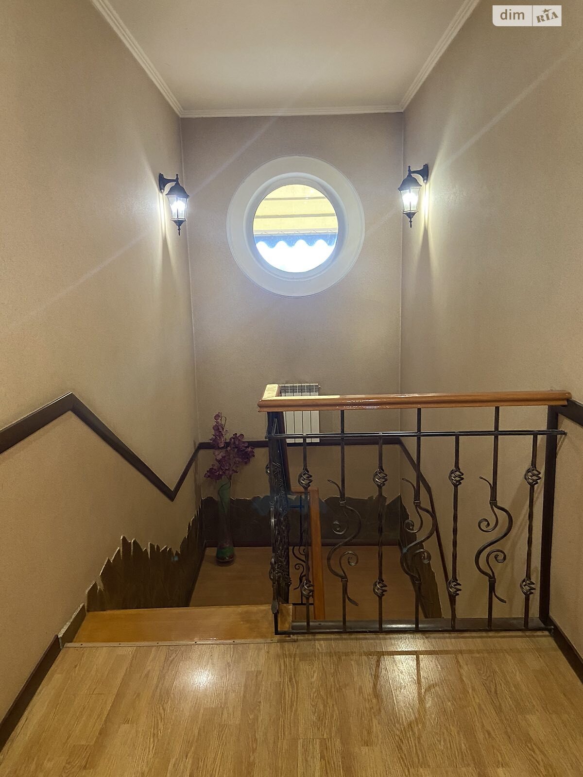 двухэтажный дом с гаражом, 255 кв. м, кирпич. Продажа в Киеве район Дарницкий фото 1 двухэтажный дом с гаражом, 255 кв. м, кирпич. Продажа в Киеве район Дарницкий фото 1