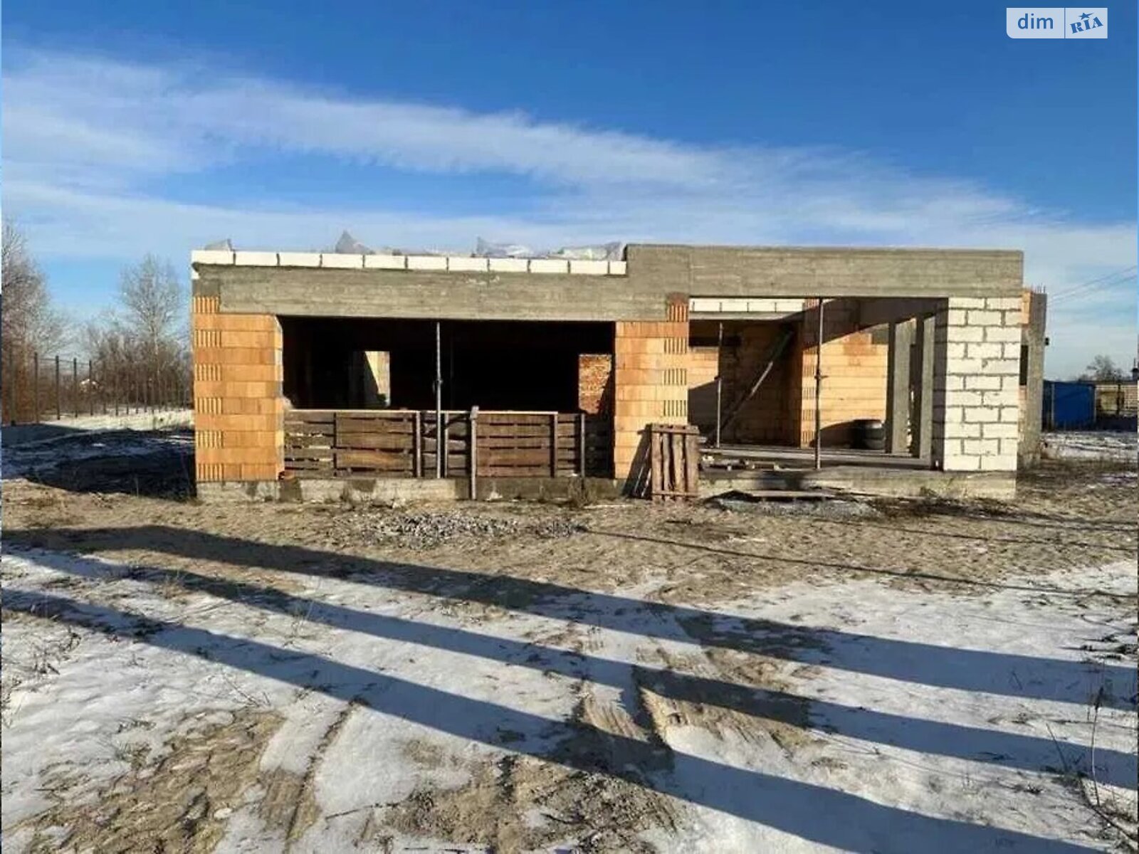 одноповерховий будинок з гаражем, 245 кв. м, керамзітобетон. Продаж в Києві, район Дарницький фото 1 одноповерховий будинок з гаражем, 245 кв. м, керамзітобетон. Продаж в Києві, район Дарницький фото 1