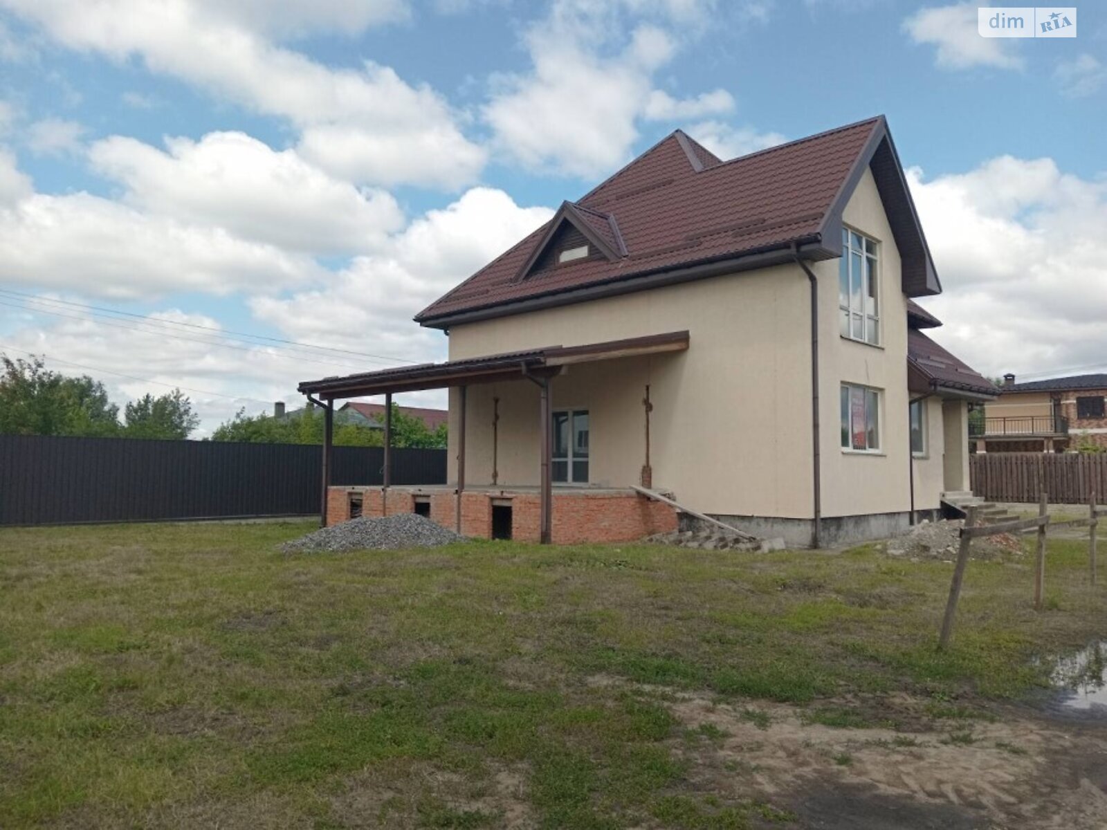 двухэтажный дом с гаражом, 255 кв. м, кирпич. Продажа в Киеве район Дарницкий фото 1 двухэтажный дом с гаражом, 255 кв. м, кирпич. Продажа в Киеве район Дарницкий фото 1