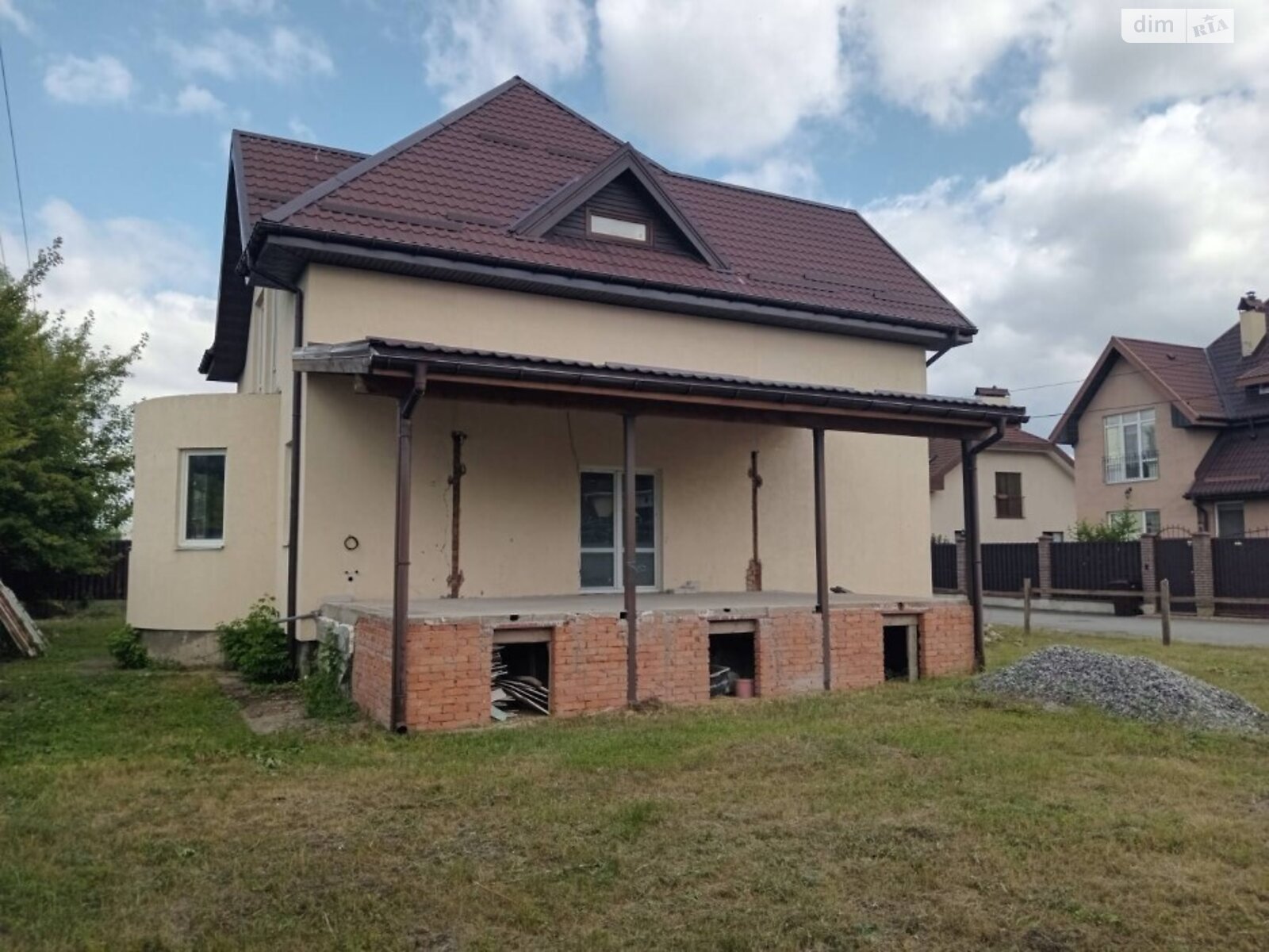 двухэтажный дом с гаражом, 255 кв. м, кирпич. Продажа в Киеве район Дарницкий фото 1 двухэтажный дом с гаражом, 255 кв. м, кирпич. Продажа в Киеве район Дарницкий фото 1