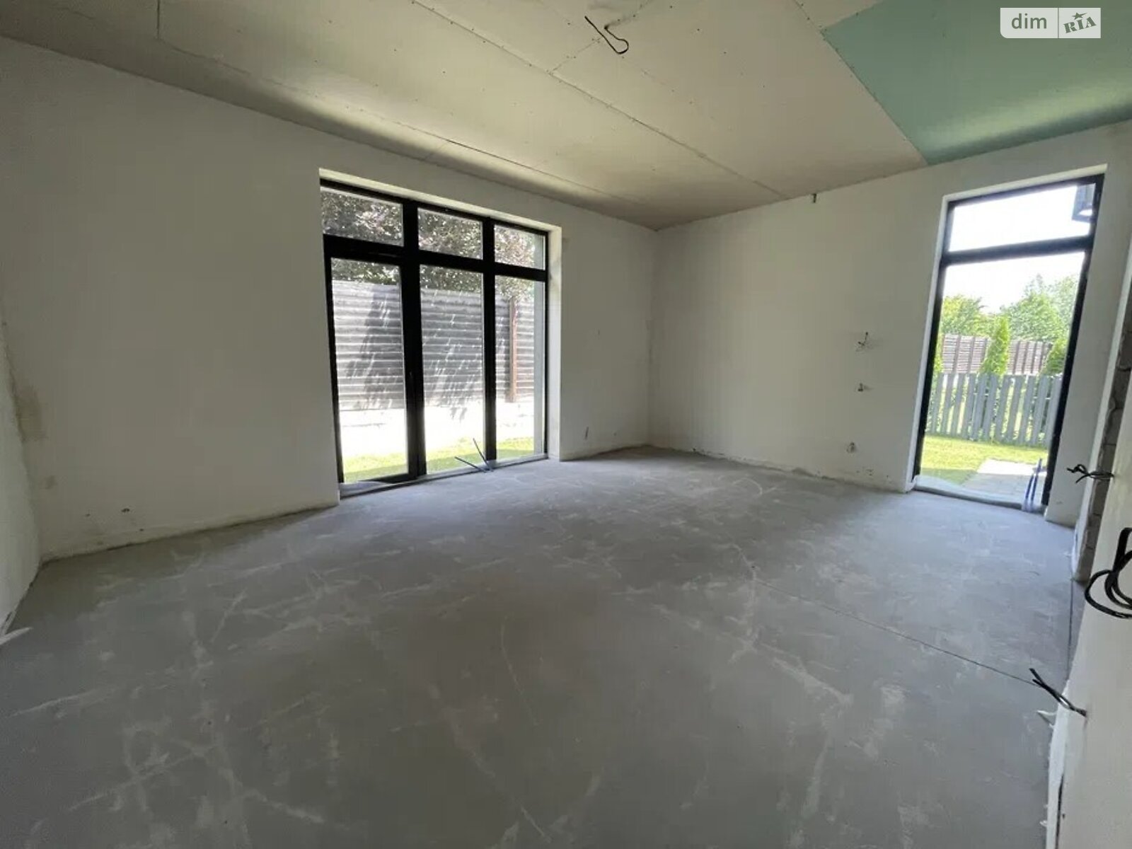 одноповерховий будинок, 232 кв. м, газобетон. Продаж в Києві, район Дарницький фото 1 одноповерховий будинок, 232 кв. м, газобетон. Продаж в Києві, район Дарницький фото 1
