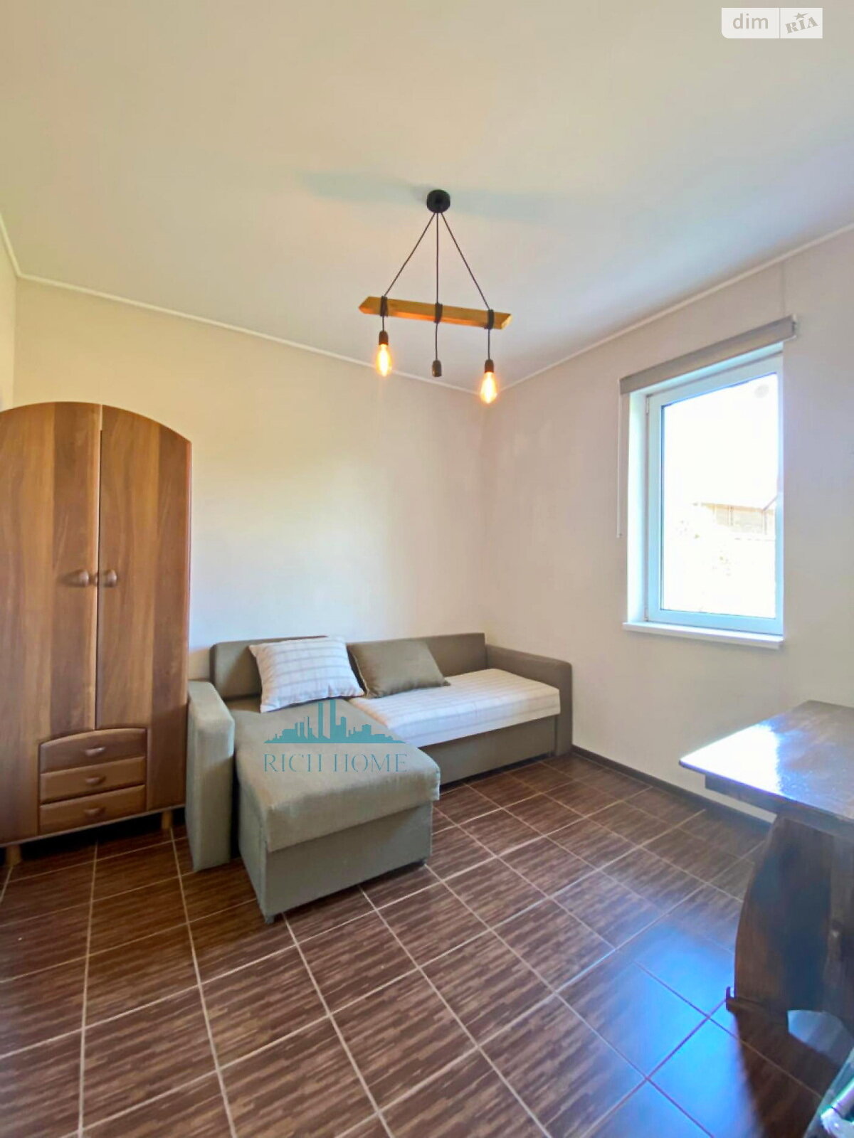 двоповерховий будинок з балконом, 220 кв. м, цегла. Продаж в Києві, район Дарницький фото 1 двоповерховий будинок з балконом, 220 кв. м, цегла. Продаж в Києві, район Дарницький фото 1