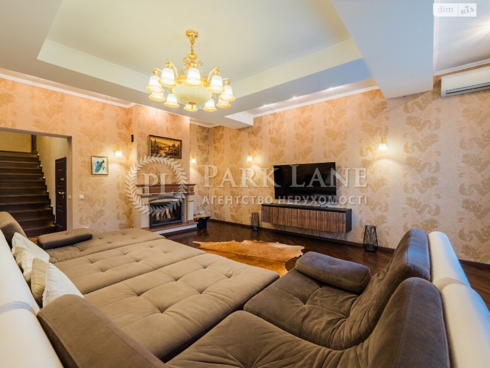 трехэтажный дом веранда, 340 кв. м, кирпич. Продажа в Киеве район Дарницкий фото 1