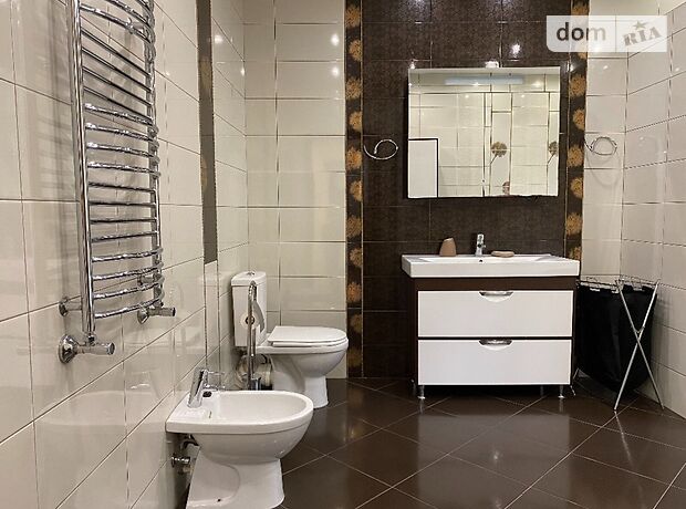 трехэтажный дом с террасой, 540 кв. м, кирпич. Продажа в Киеве район Дарницкий фото 1 трехэтажный дом с террасой, 540 кв. м, кирпич. Продажа в Киеве район Дарницкий фото 1