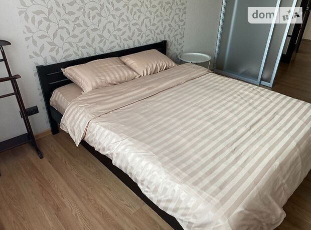 трехэтажный дом с террасой, 540 кв. м, кирпич. Продажа в Киеве район Дарницкий фото 1 трехэтажный дом с террасой, 540 кв. м, кирпич. Продажа в Киеве район Дарницкий фото 1