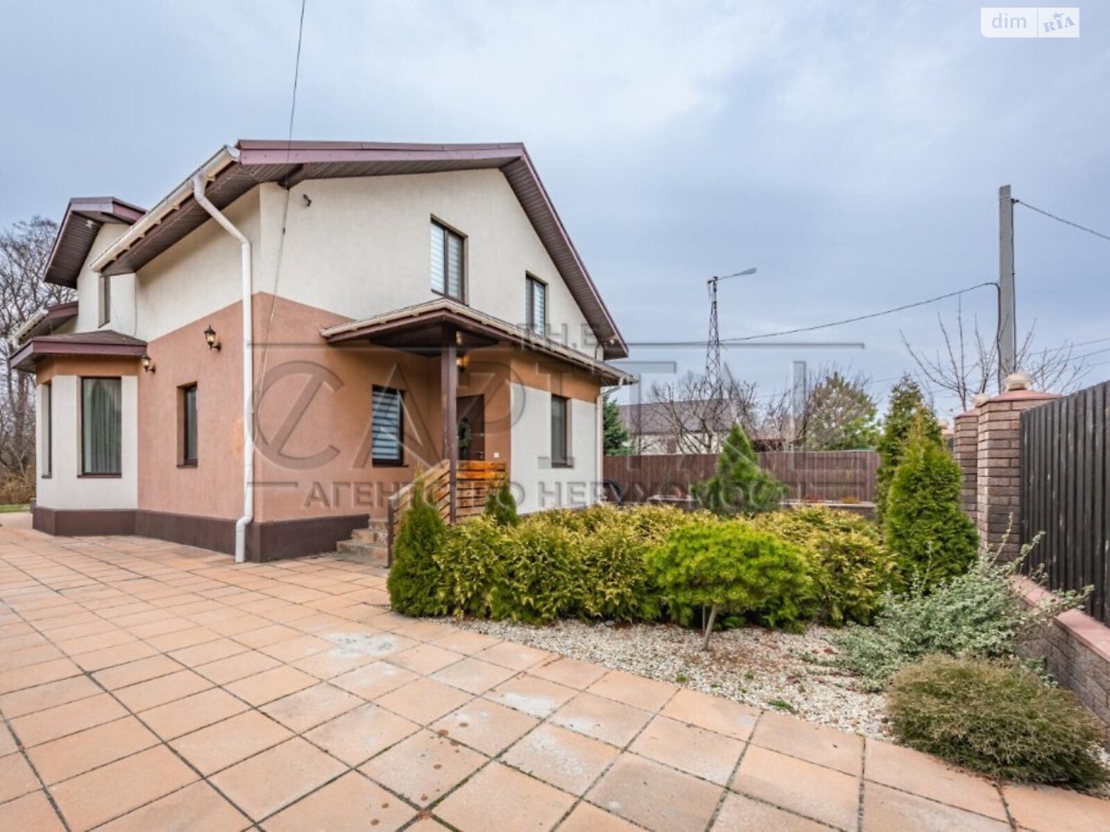 двоповерховий будинок, 201 кв. м, цегла. Продаж в Києві, район Дарницький фото 1 двоповерховий будинок, 201 кв. м, цегла. Продаж в Києві, район Дарницький фото 1