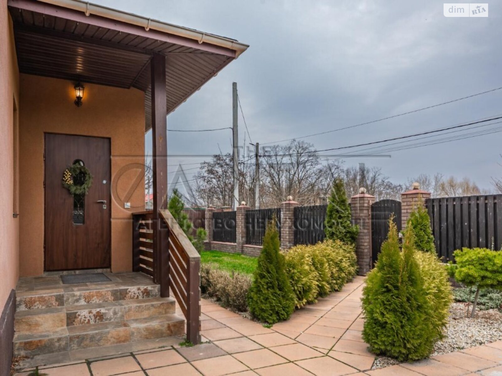двоповерховий будинок, 201 кв. м, цегла. Продаж в Києві, район Дарницький фото 1 двоповерховий будинок, 201 кв. м, цегла. Продаж в Києві, район Дарницький фото 1