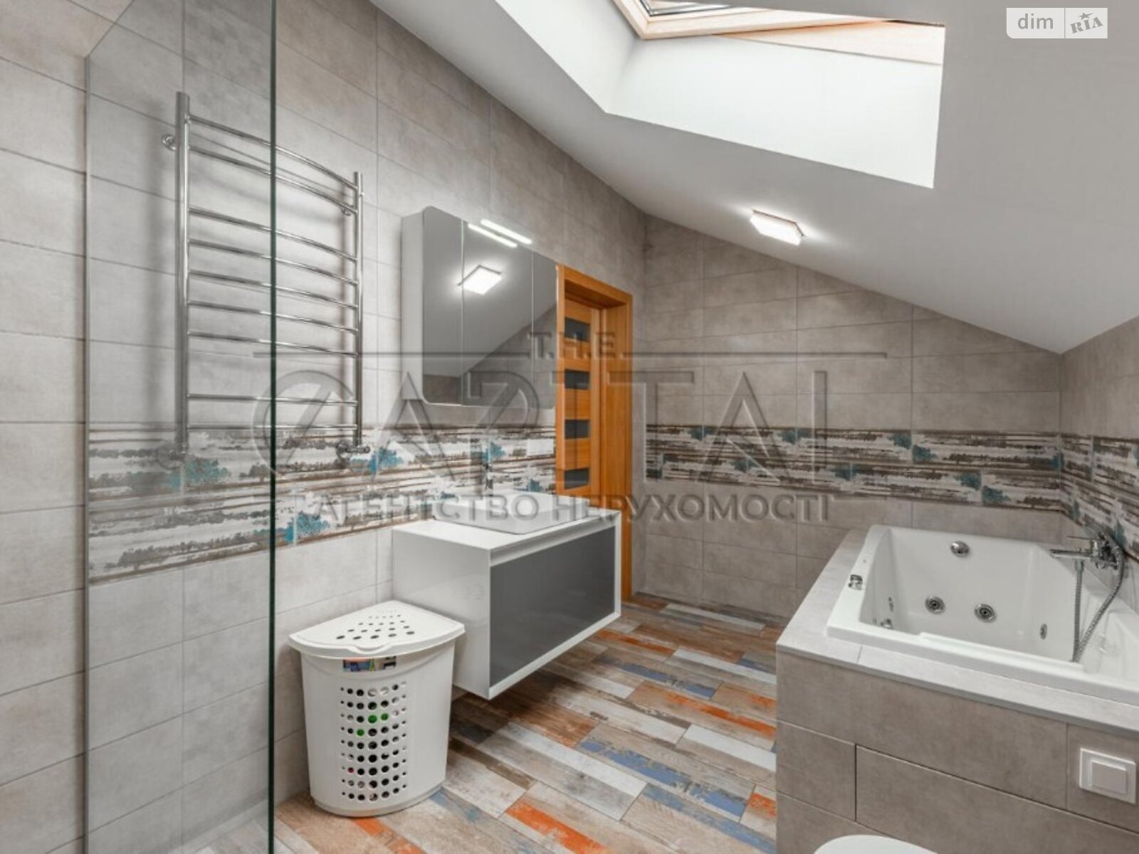 двоповерховий будинок, 201 кв. м, цегла. Продаж в Києві, район Дарницький фото 1 двоповерховий будинок, 201 кв. м, цегла. Продаж в Києві, район Дарницький фото 1