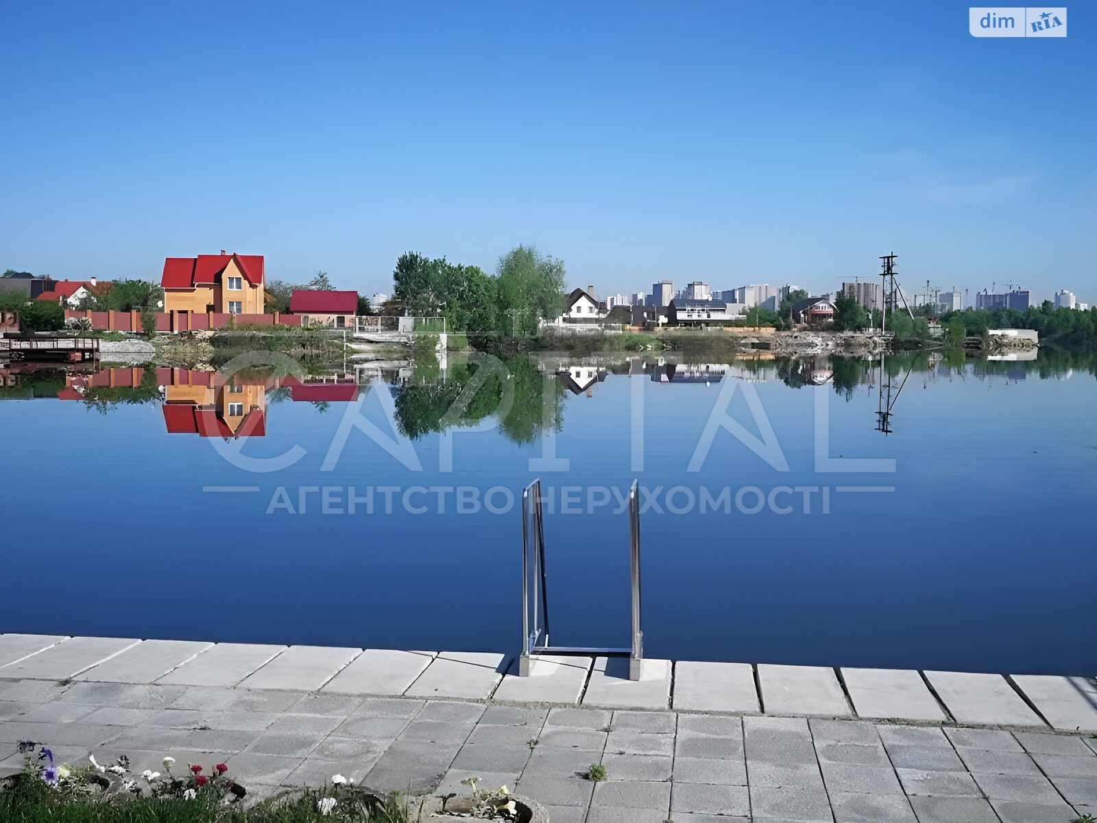 двухэтажный дом с гаражом, 295 кв. м, кирпич. Продажа в Киеве район Дарницкий фото 1 двухэтажный дом с гаражом, 295 кв. м, кирпич. Продажа в Киеве район Дарницкий фото 1