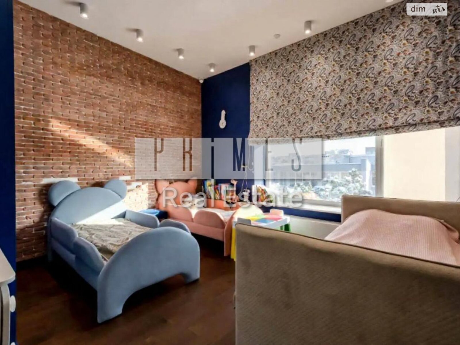 двухэтажный дом с отоплением, 300 кв. м, кирпич. Продажа в Киеве фото 1