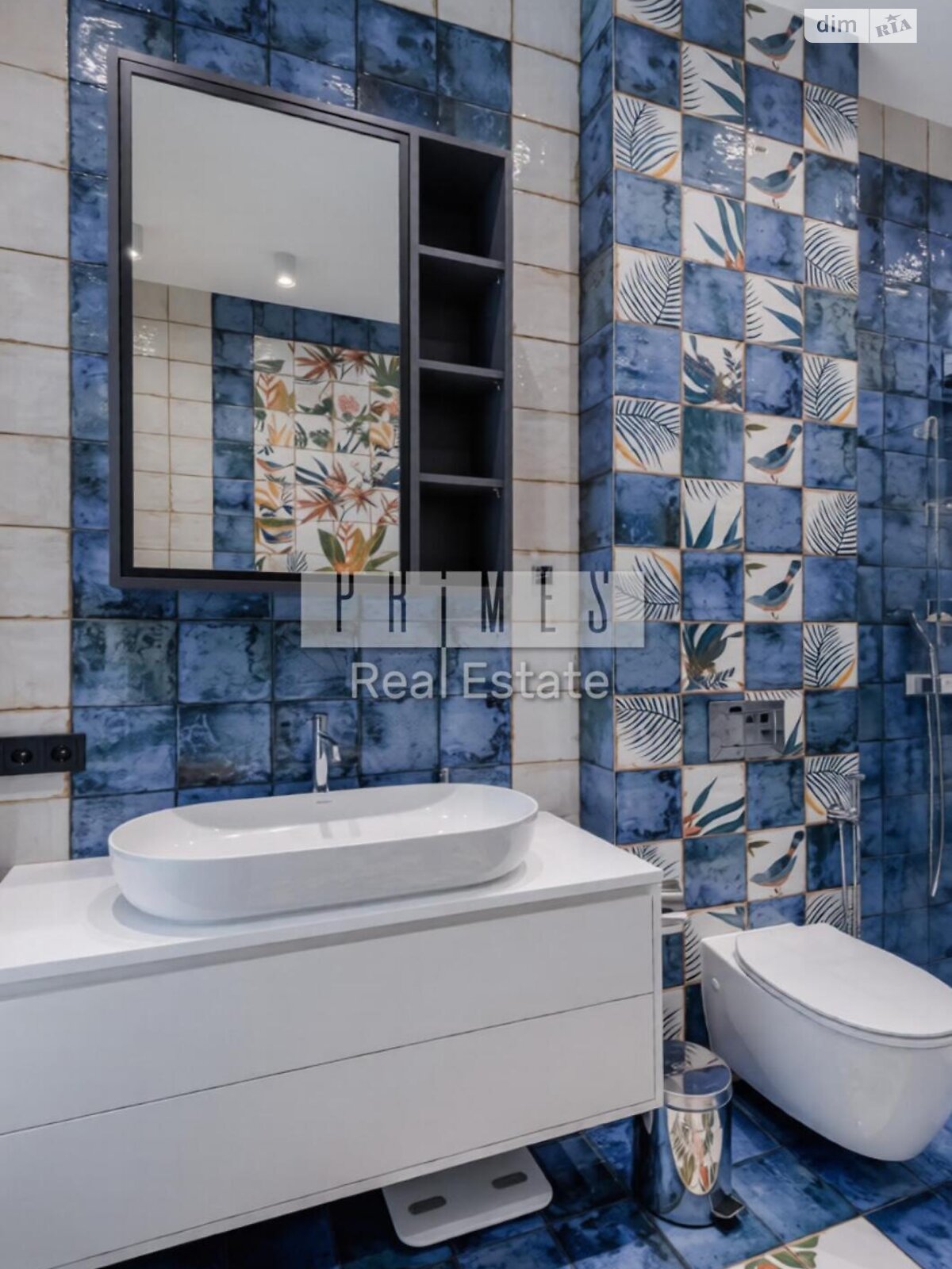 двухэтажный дом с отоплением, 300 кв. м, кирпич. Продажа в Киеве фото 1