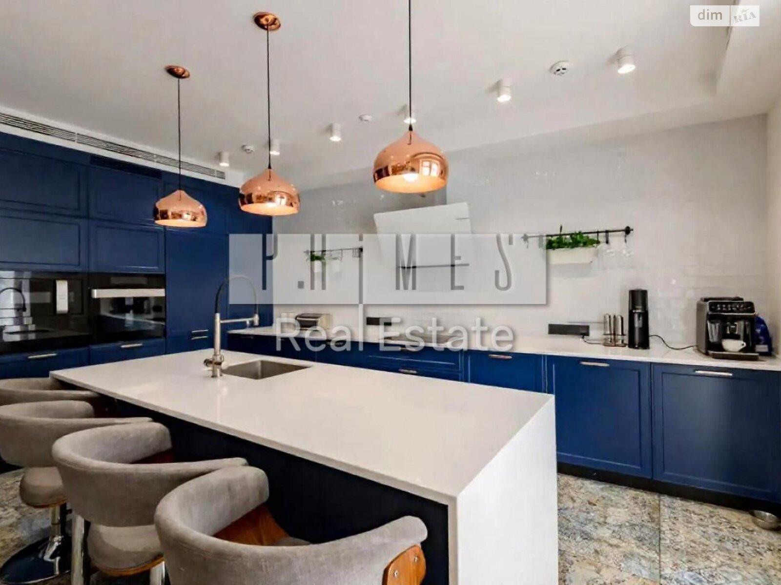 двухэтажный дом с отоплением, 300 кв. м, кирпич. Продажа в Киеве фото 1