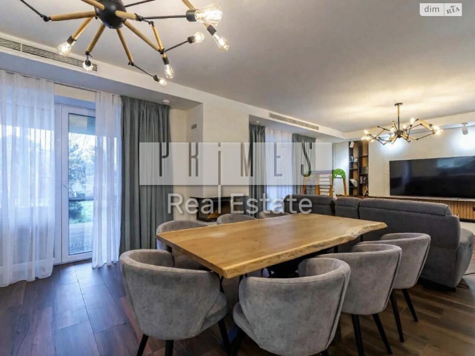 двухэтажный дом с отоплением, 300 кв. м, кирпич. Продажа в Киеве фото 1