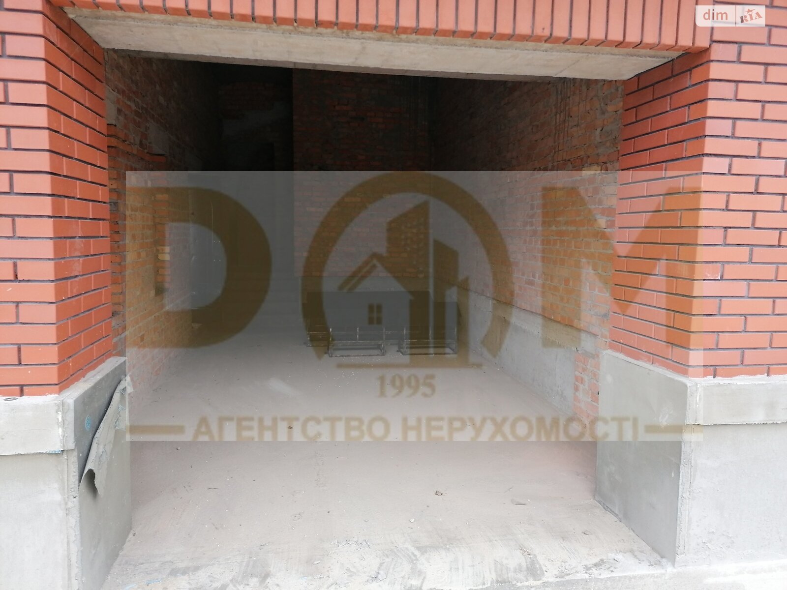 двоповерховий будинок з гаражем, 382 кв. м, цегла. Продаж в Києві, район Деснянський фото 1 двоповерховий будинок з гаражем, 382 кв. м, цегла. Продаж в Києві, район Деснянський фото 1