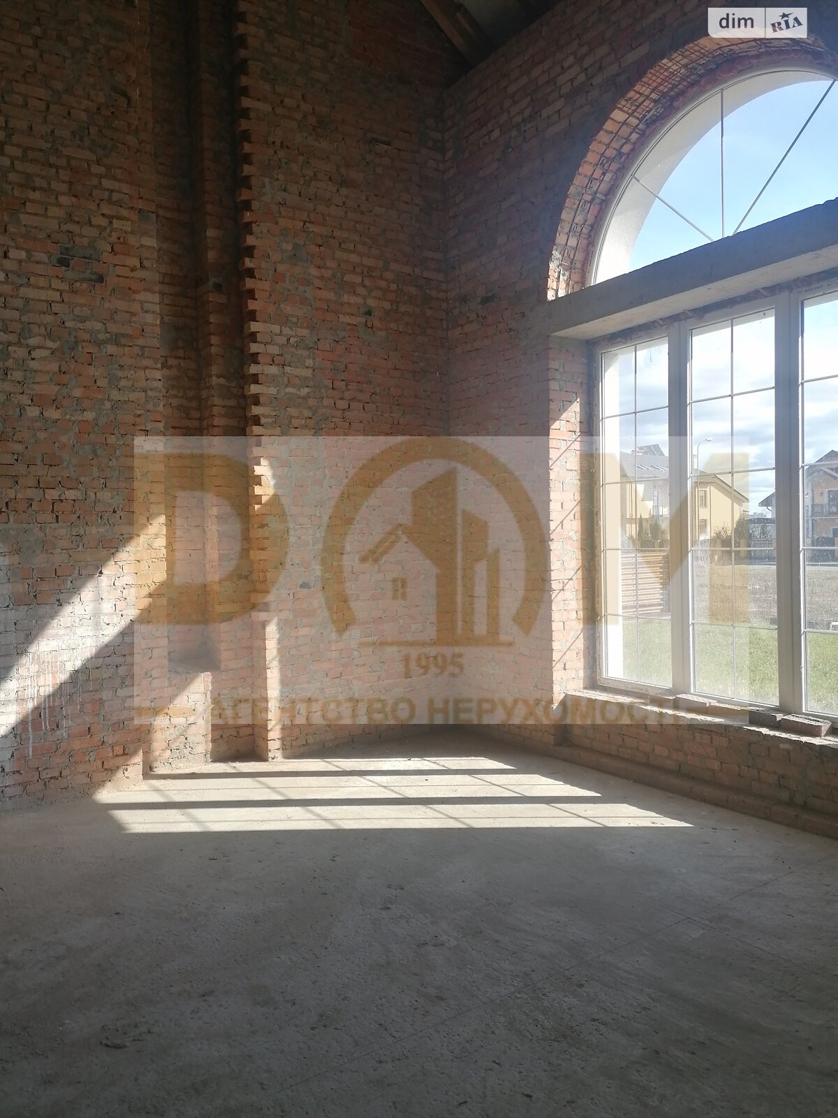 двоповерховий будинок з гаражем, 382 кв. м, цегла. Продаж в Києві, район Деснянський фото 1 двоповерховий будинок з гаражем, 382 кв. м, цегла. Продаж в Києві, район Деснянський фото 1