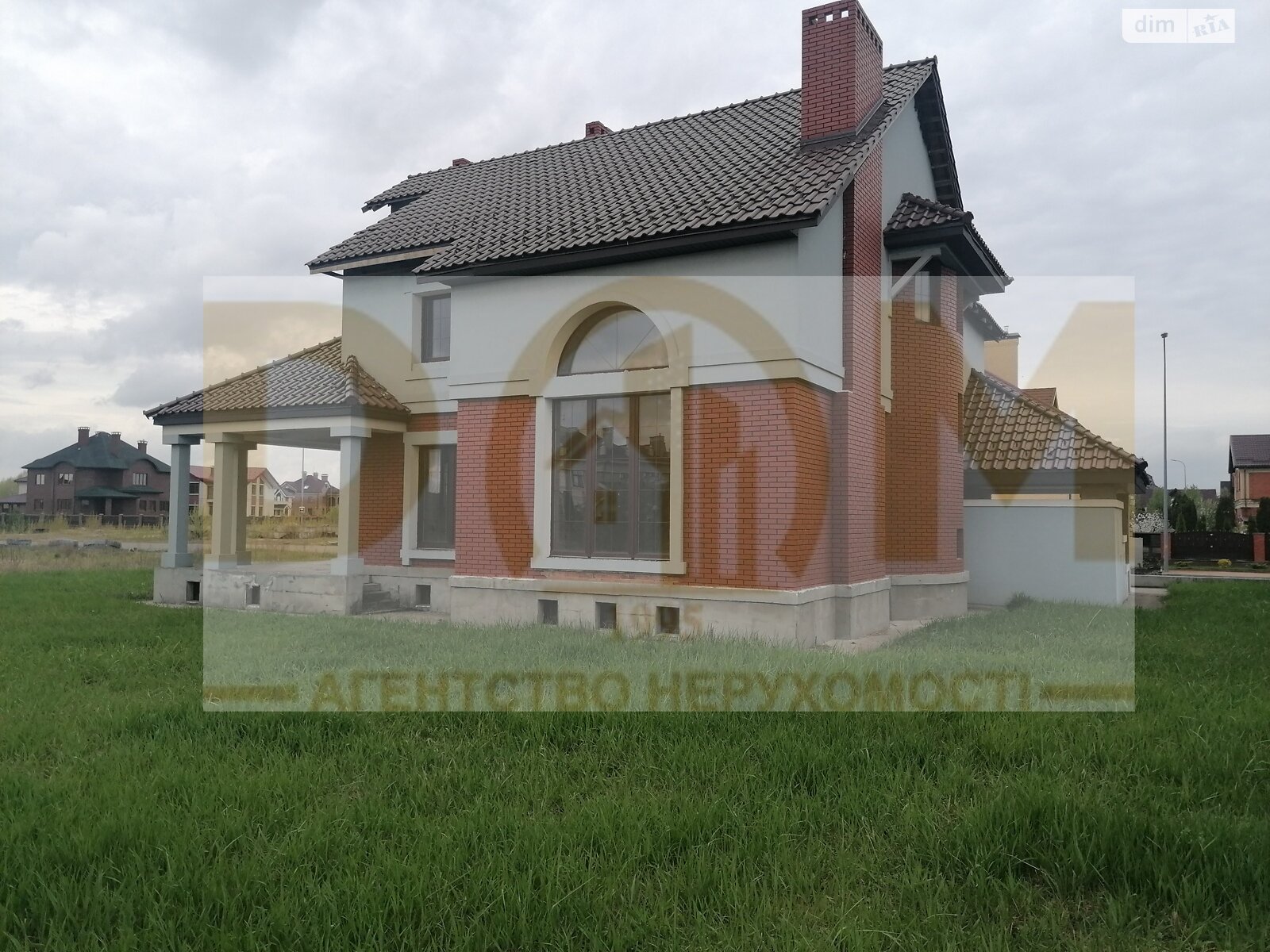 двоповерховий будинок з гаражем, 382 кв. м, цегла. Продаж в Києві, район Деснянський фото 1 двоповерховий будинок з гаражем, 382 кв. м, цегла. Продаж в Києві, район Деснянський фото 1