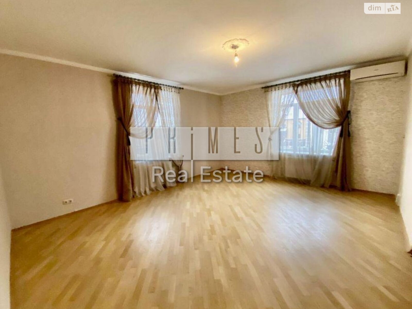 двоповерховий будинок з верандою, 419 кв. м, цегла. Продаж в Києві, район Деснянський фото 1 двоповерховий будинок з верандою, 419 кв. м, цегла. Продаж в Києві, район Деснянський фото 1