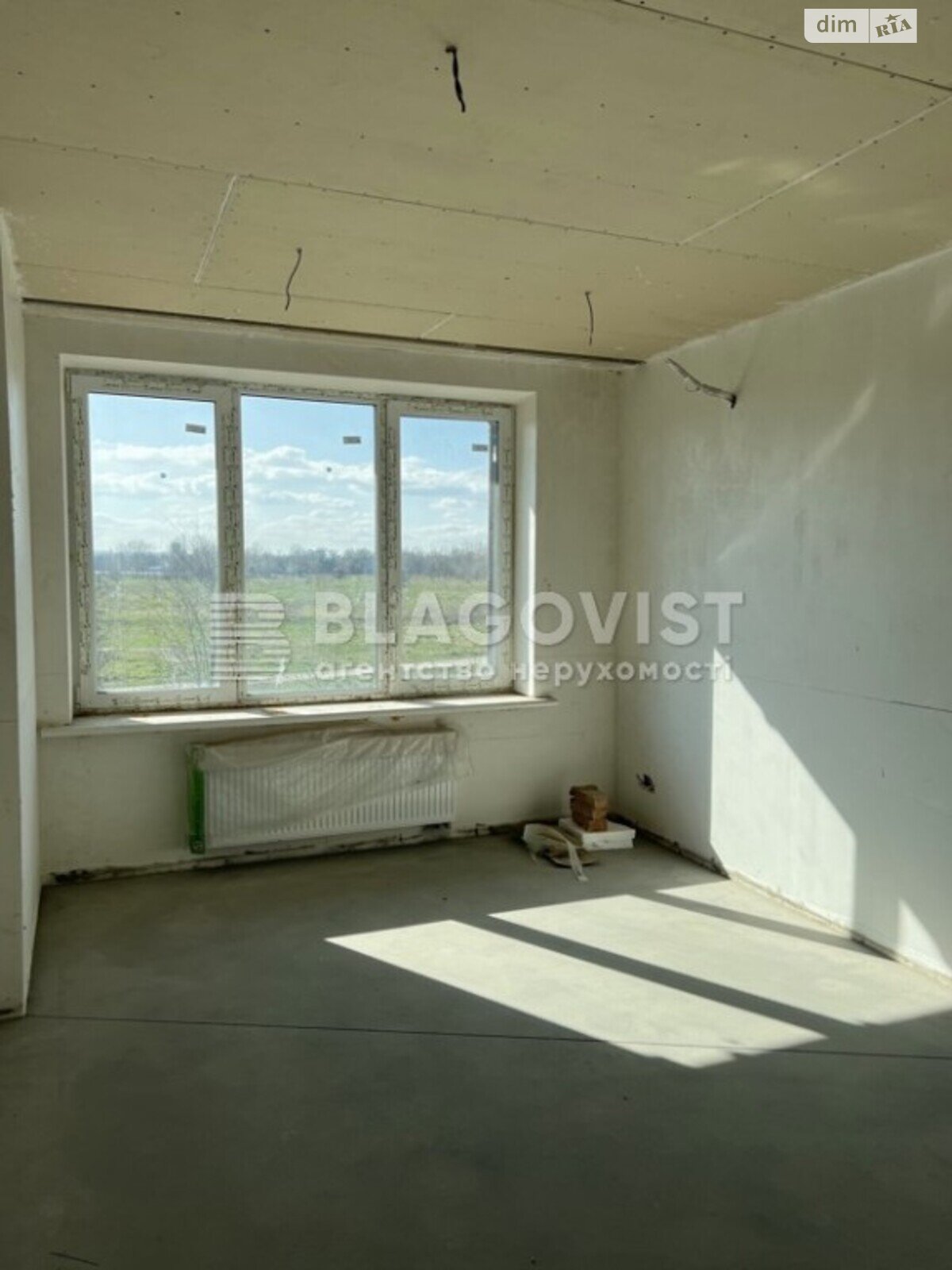 трехэтажный дом с балконом, 221 кв. м, кирпич. Продажа в Киеве район Деснянский фото 1