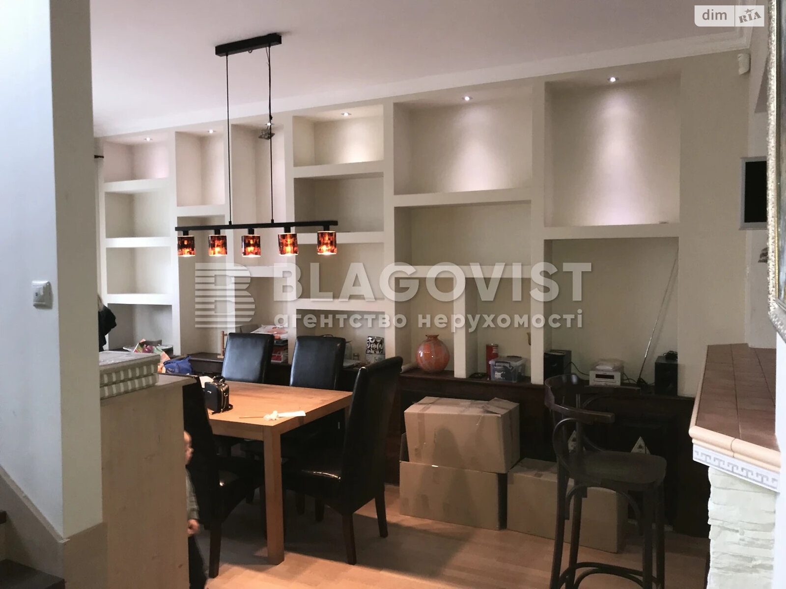 трехэтажный дом с гаражом, 408.6 кв. м, кирпич. Продажа в Киеве район Добрый Шлях фото 1