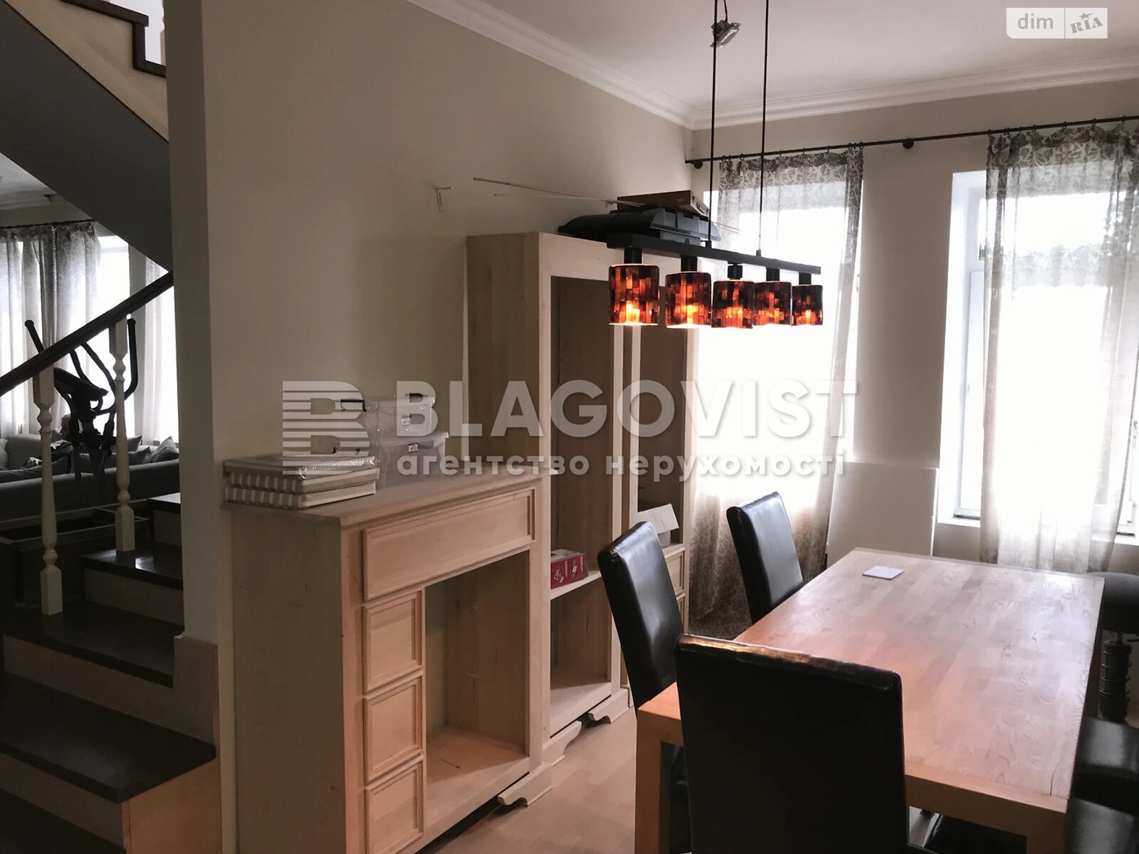 трехэтажный дом с гаражом, 408.6 кв. м, кирпич. Продажа в Киеве район Добрый Шлях фото 1